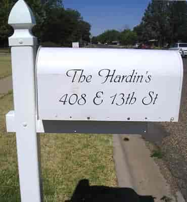 Custom lettering and numbering on a mailbox