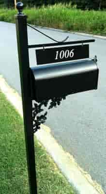 Custom letering for a mailbox