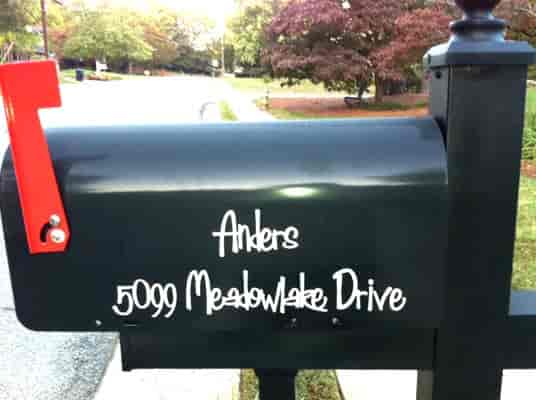 Custom mailbox lettering and numbering