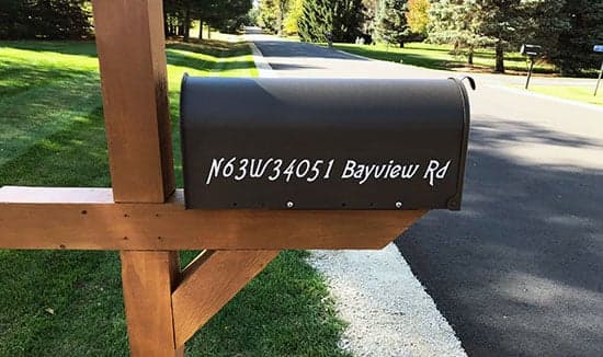 Custom Vinyl Mailbox Lettering