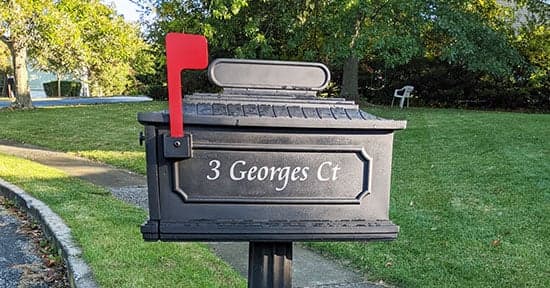 Custom Vinyl Mailbox Address