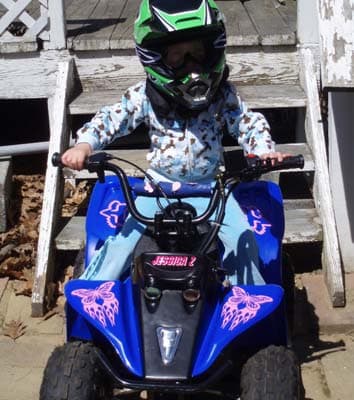 Lettering on Four Wheeler Lettering on Four Wheeler