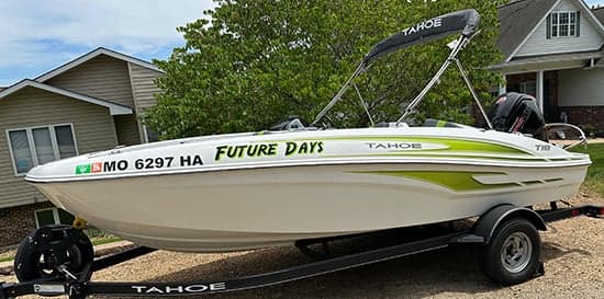 Custom Vinyl Boat name and Registration Numbers Custom Vinyl Boat name and Registration Numbers