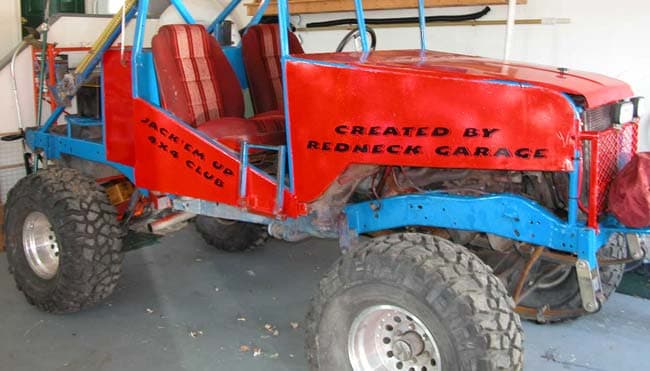 Vinyl Lettering on 4x4 Off Road Vehicle