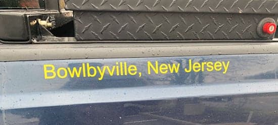 Custom Vinyl Lettering for Truck