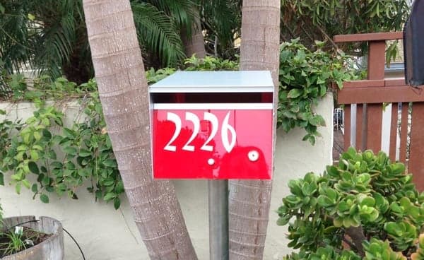 Custom Mailbox Letters