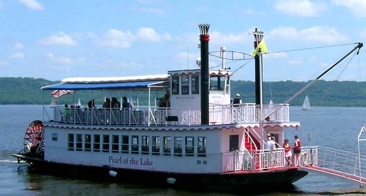 Custom Lettering on a Paddlewheel Boat