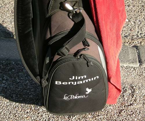 Lettering on a golf bag