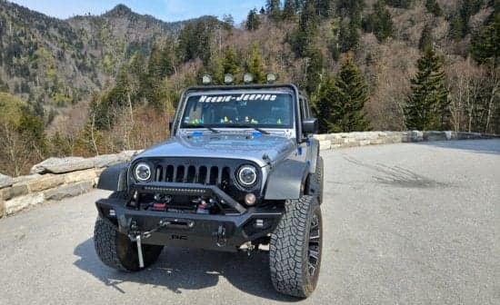 Custom Vinyl Jeep Windshield Lettering Custom Vinyl Jeep Windshield Lettering