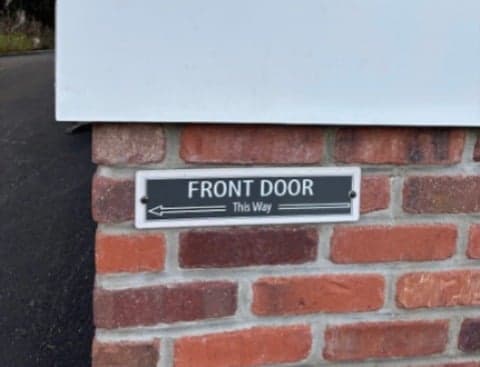 Custom Vinyl Lettering For Sign