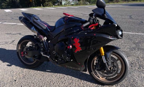 Custom Vinyl Motorcycle Lettering