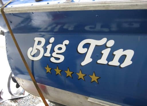 Vinyl Lettering on a Aluminum Boat