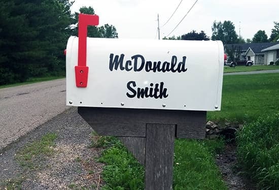 Custom Vinyl Mailboc Vinyl Lettering