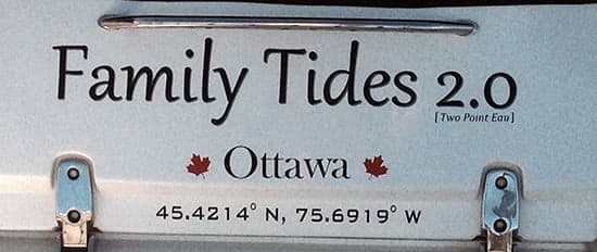 Custom Vinyl Boat Name and Decals