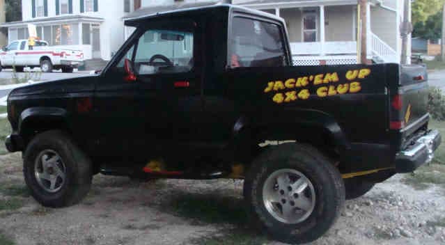 4x4 with Custom Vinyl Lettering and Graphics 4x4 with Custom Vinyl Lettering and Graphics