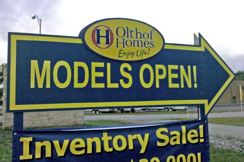 Vinyl Lettering for Advertising Sign