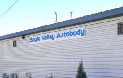 Vinyl Lettering on a sign Vinyl Lettering on a sign