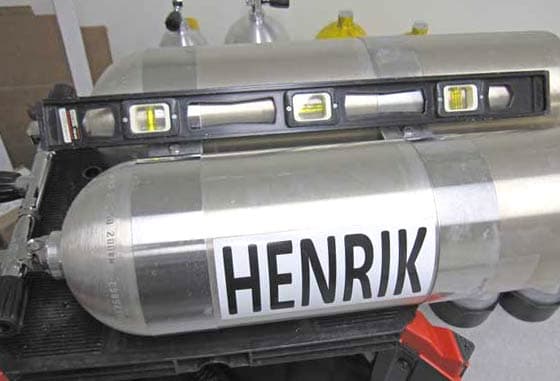 Vinyl lettering on a Scuba tank Vinyl lettering on a Scuba tank