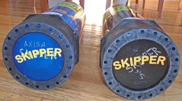 Lettering on Scuba tanks Lettering on Scuba tanks