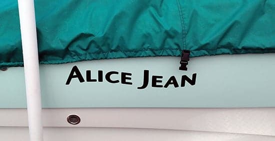 Custom Vinyl Boat Lettering Name