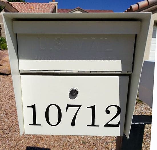 Custom Vinyl Mailbox Numbers