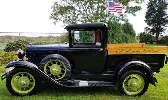 Custom Vinyl Lettering For Anitque Vehicle