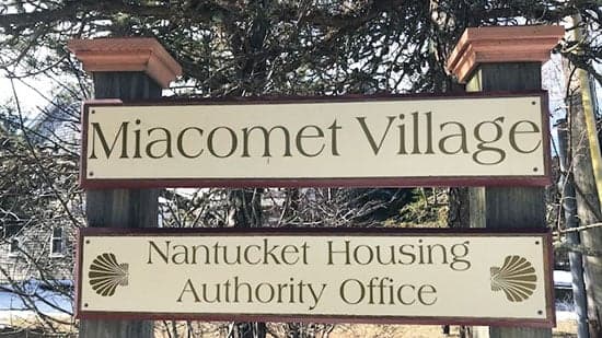 Custom Vinyl Lettering For Sign