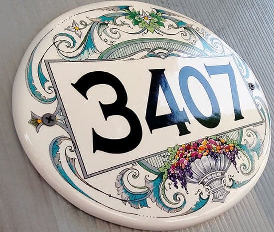 Custom Vinyl Lettering