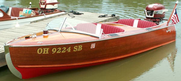 Vinyl lettering on a boat Vinyl lettering on a boat