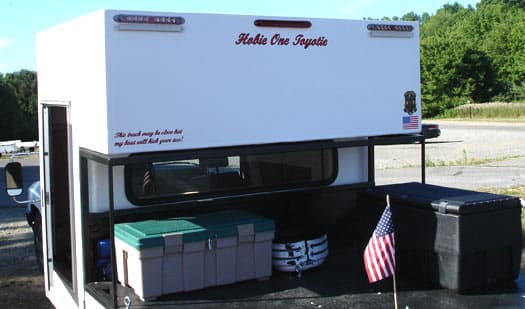 Custom lettering on a truck/trailer Custom lettering on a truck/trailer