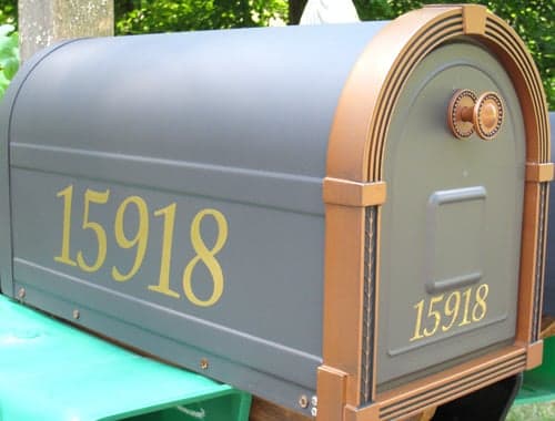 Custom vinyl mailbox numbers