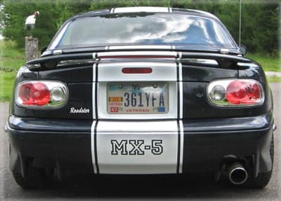 Custom lettering on a vehicle