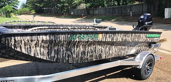 Custom Vinyl Lettering For Boat Registration