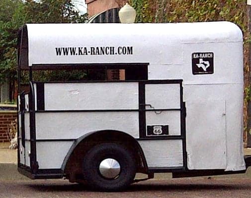Custom lettering on a horse trailer Custom lettering on a horse trailer