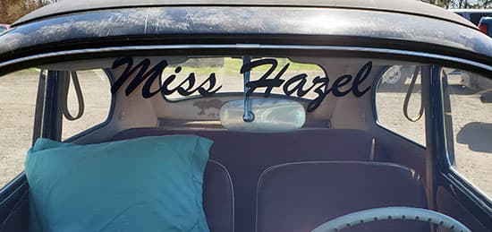 Custom Vinyl Vehicle Lettering