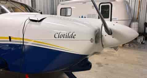 Custom Vinyl Airplane Lettering