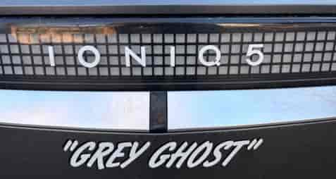 Custom Vinyl Lettering for Vehicle