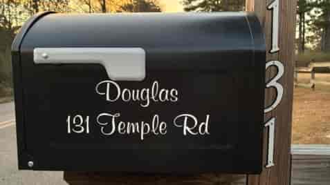Custom Vinyl Mailbox Lettering