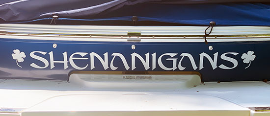 Cusotm Vinyl Boat Lettering Cusotm Vinyl Boat Lettering