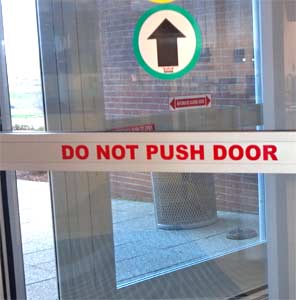 Vinyl lettering on a door Vinyl lettering on a door