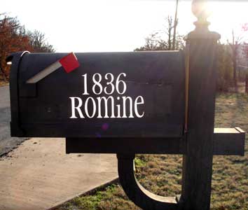 Custom vinyl mailbox letters and numbers Custom vinyl mailbox letters and numbers