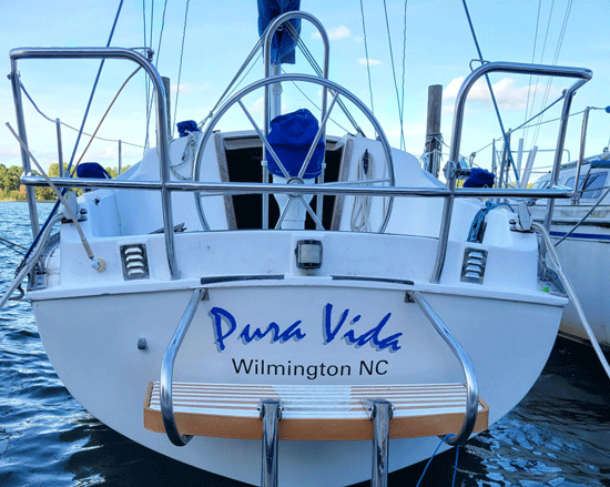 Custom Boat Lettering Custom Boat Lettering