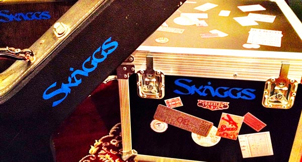 Custom Guitar Case Lettering Custom Guitar Case Lettering