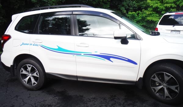 Custom SUV Lettering Custom SUV Lettering