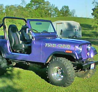 Vinyl Lettering on a Jeep Vinyl Lettering on a Jeep