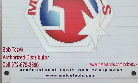 Vinyl Lettering on a Box Truck Vinyl Lettering on a Box Truck