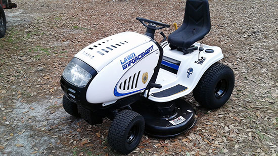 Custom Vinyl Lettering For Lawn Mower Custom Vinyl Lettering For Lawn Mower