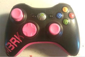 Custom lettering on Xbox controllers