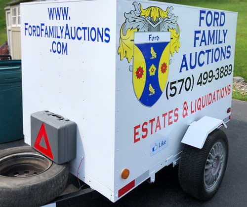 Trailer lettering and graphic decals Trailer lettering and graphic decals