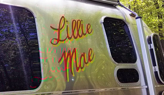 Custom Vinyl Lettering for Trailer Custom Vinyl Lettering for Trailer